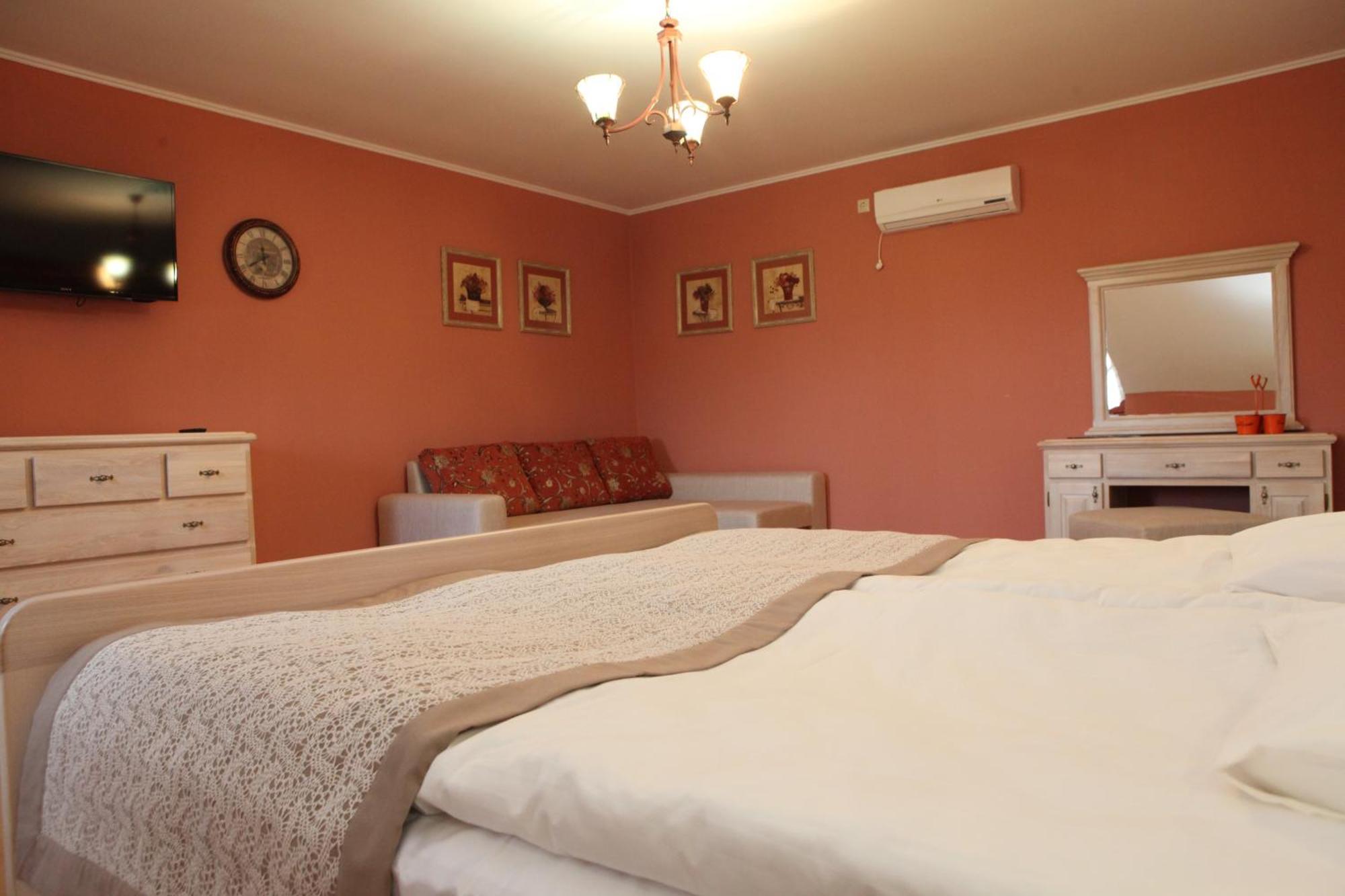 Publo Spa Hotel Vyshkove Phòng bức ảnh